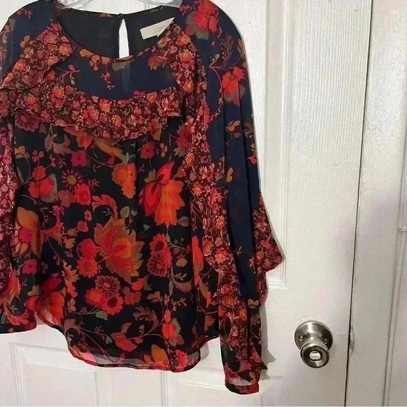 NWT LOFT Romantic Ruffle Trim Black Red and Orange Floral Top | size small - Picture 6 of 9